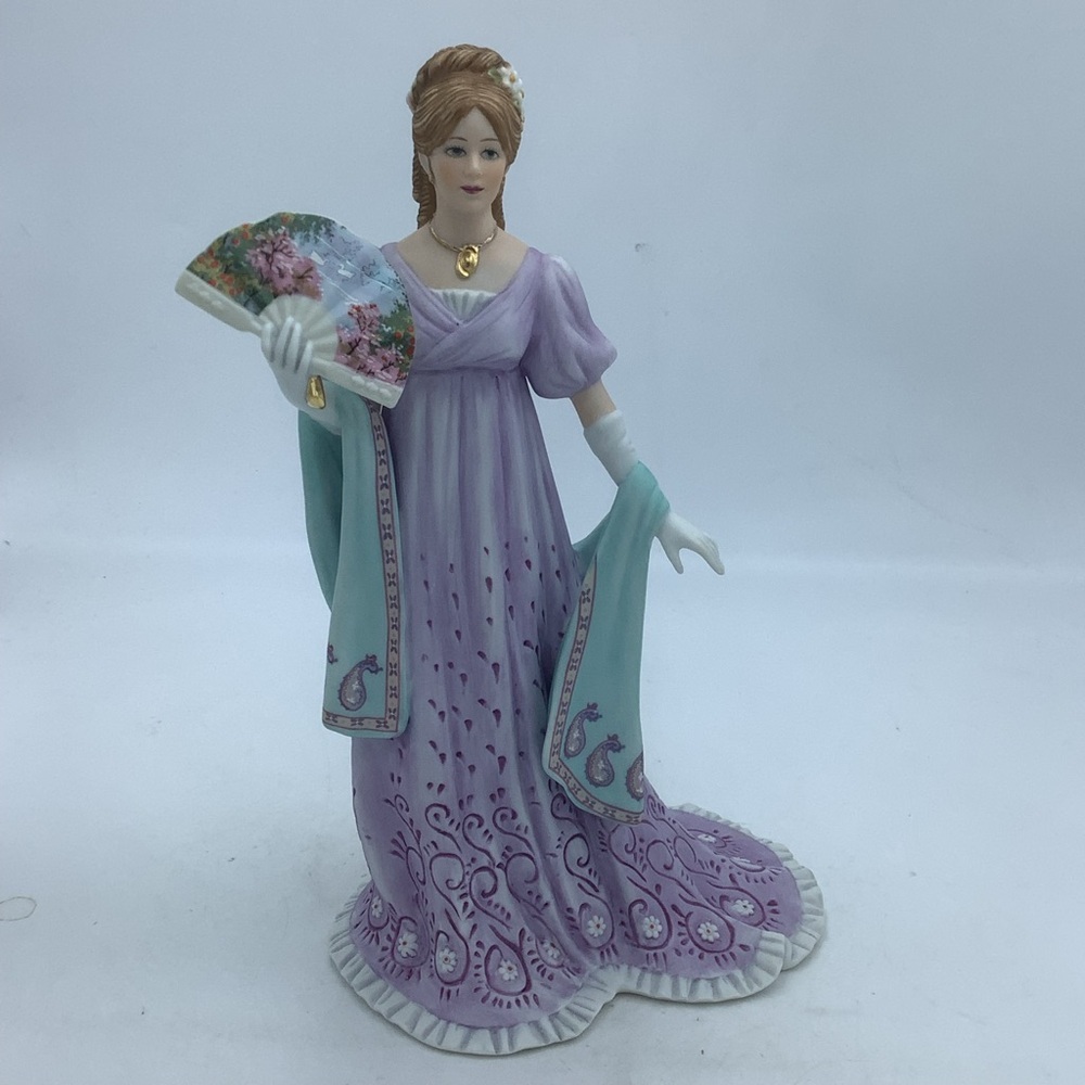 Vintage Lenox Gala at the White House Fine Porcelain Sculpture